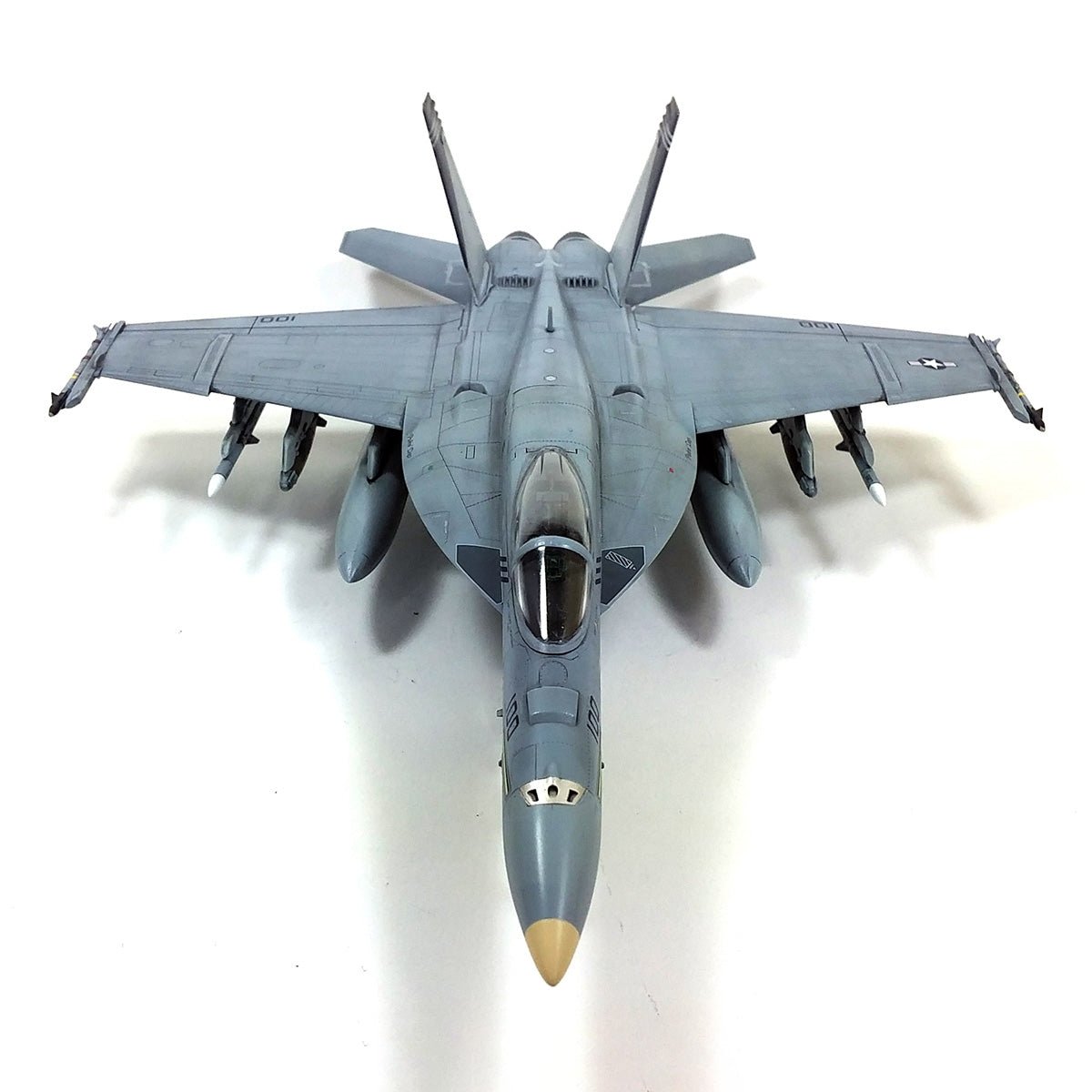 Academy 1/72 F/A-18E VFA-143 "Pukin Dogs" – 12547 - Battle Born Hobby
