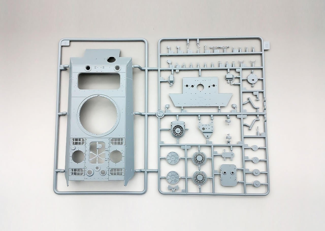 Amusing Hobby 1:35 Pz.Kpfw. Panther II Plastic Model Kit - Battle Born Hobby