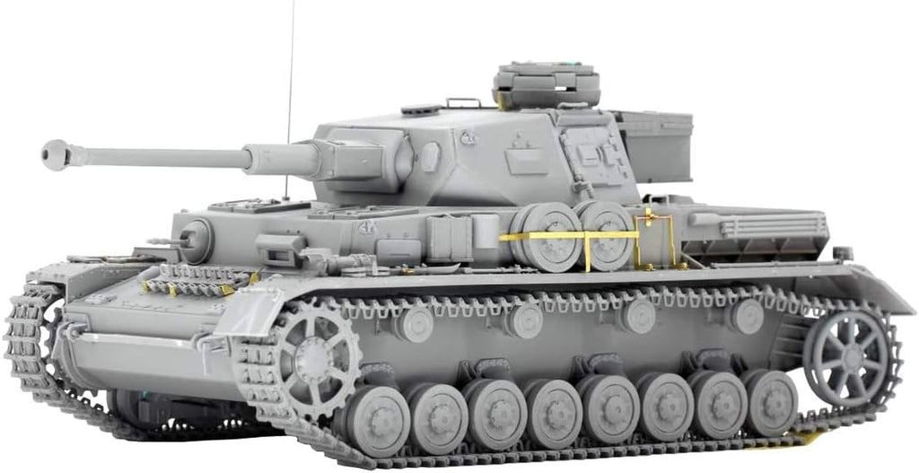 Border Model 1:35 Panzer Pz.Kpfw. IV Ausf. F2 & G (2-in-1) Plastic Model Kit - Battle Born Hobby