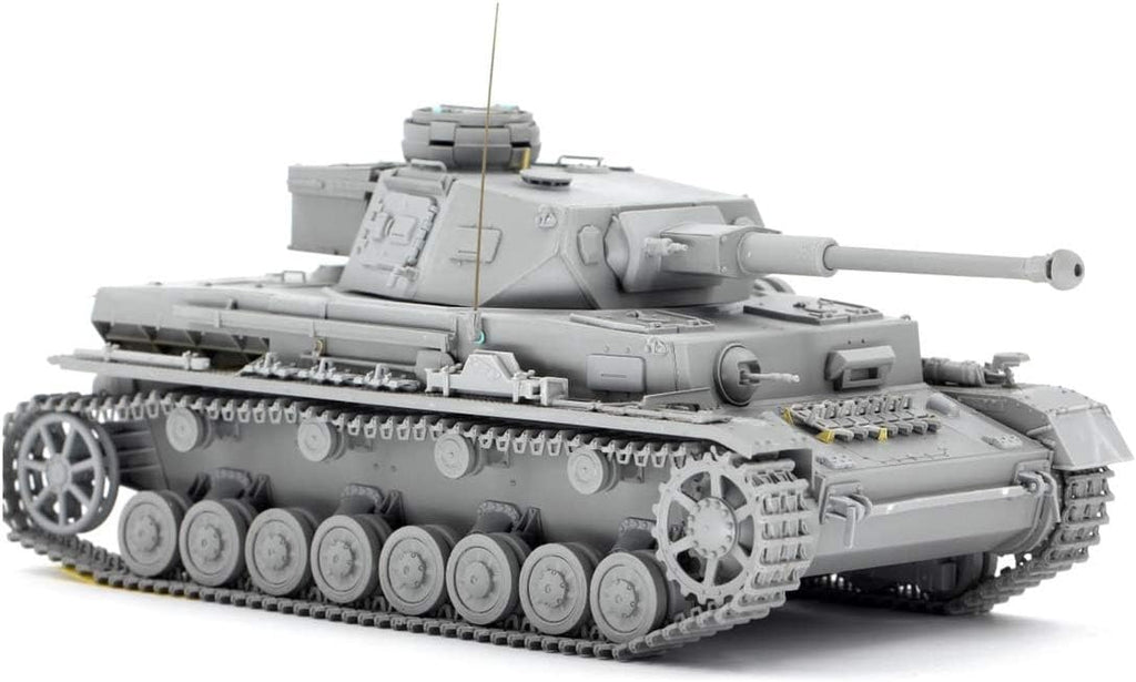 Border Model 1:35 Panzer Pz.Kpfw. IV Ausf. F2 & G (2-in-1) Plastic Model Kit - Battle Born Hobby