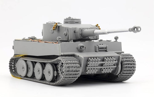 Border Model 1:35 Tiger I Initial Production Leningrad Winter 1942/43 (3-in-1) Plastic Model Kit - Battle Born Hobby