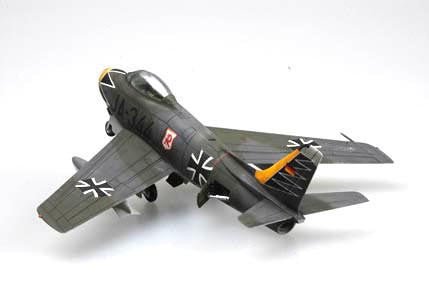 Hobby Boss 1/72 F-86F-40 Sabre Easy Assembly Plastic Model Kit - Battle Born Hobby