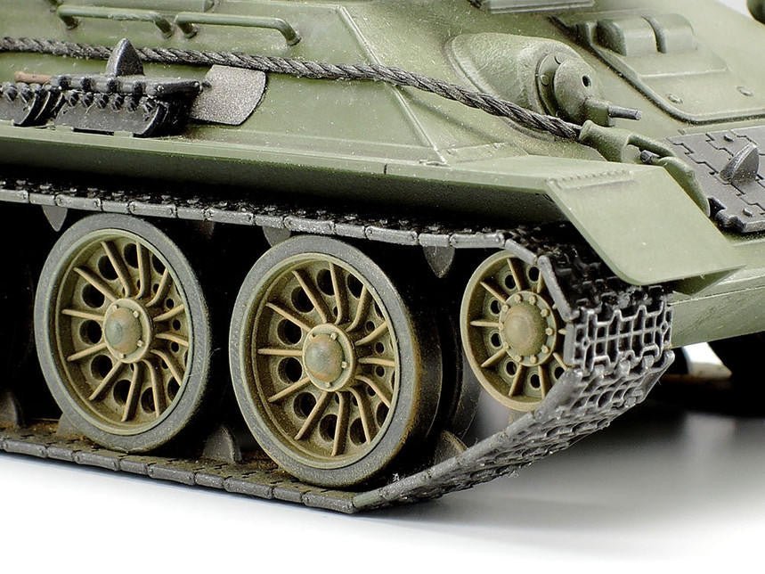 Tamiya 1/48 T34/85 Russian Medium Tank - Battle Born Hobby