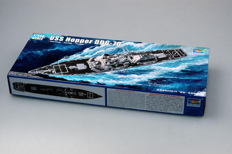 Trumpeter 1/350 USS Hopper DDG-70 Arleigh Burke Class Guided Missile Destroyer model kit box