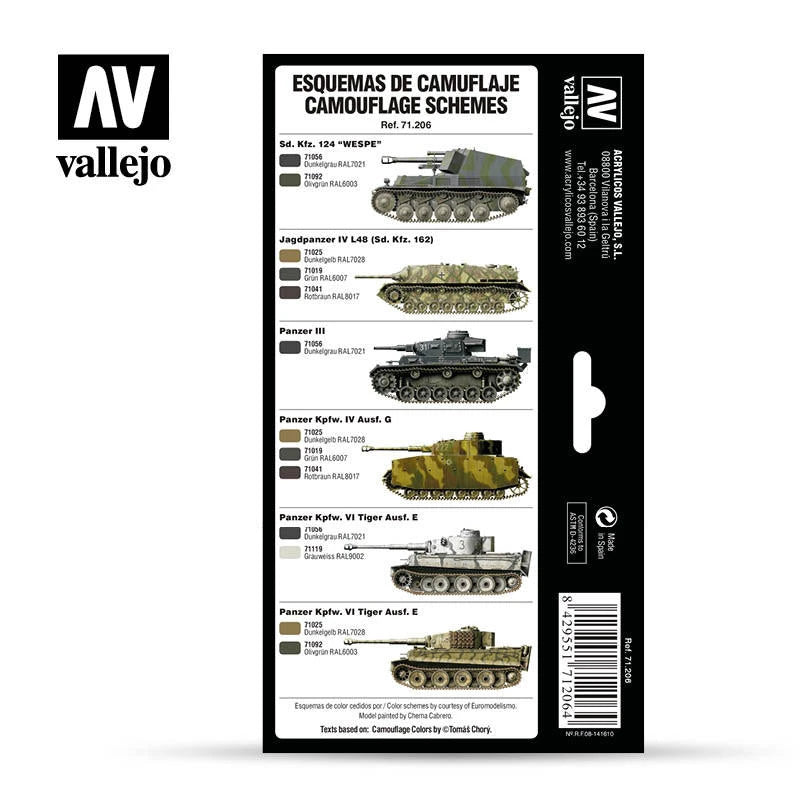 Vallejo Model Air German Colors 1940–1945 camouflage guide showing paint schemes for German vehicles including the Wespe, Jagdpanzer IV, Panzer III, Panzer IV Ausf. G, and Tiger I.